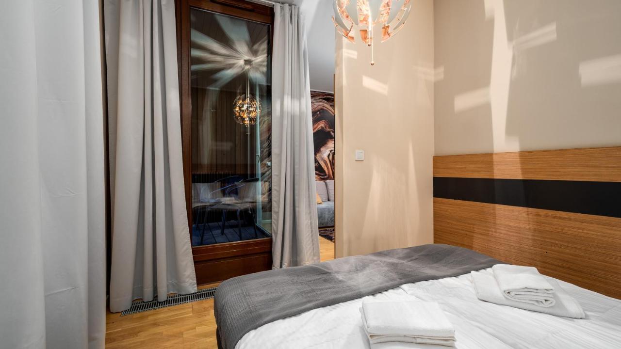 Apartamenty Sun & Snow 19 Dzielnica With Free Parking ワルシャワ エクステリア 写真