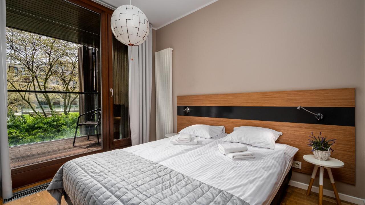 Apartamenty Sun & Snow 19 Dzielnica With Free Parking ワルシャワ エクステリア 写真
