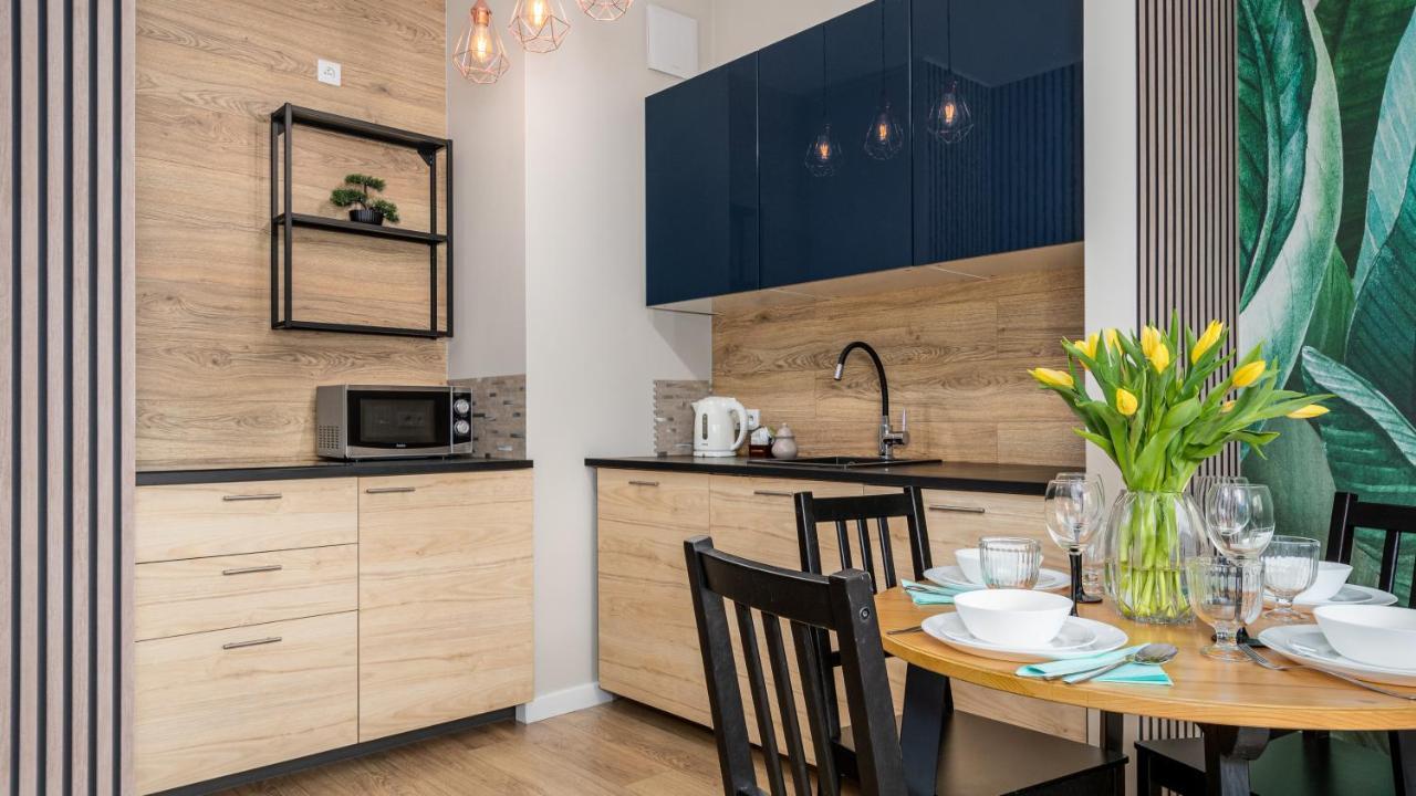 Apartamenty Sun & Snow 19 Dzielnica With Free Parking ワルシャワ エクステリア 写真