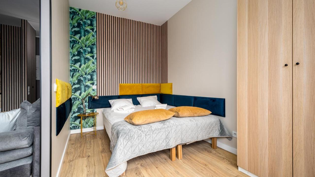 Apartamenty Sun & Snow 19 Dzielnica With Free Parking ワルシャワ エクステリア 写真