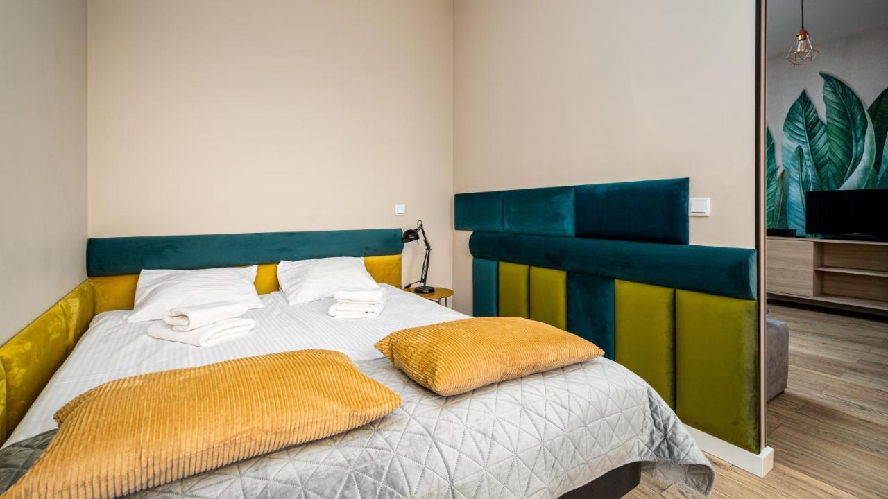 Apartamenty Sun & Snow 19 Dzielnica With Free Parking ワルシャワ エクステリア 写真